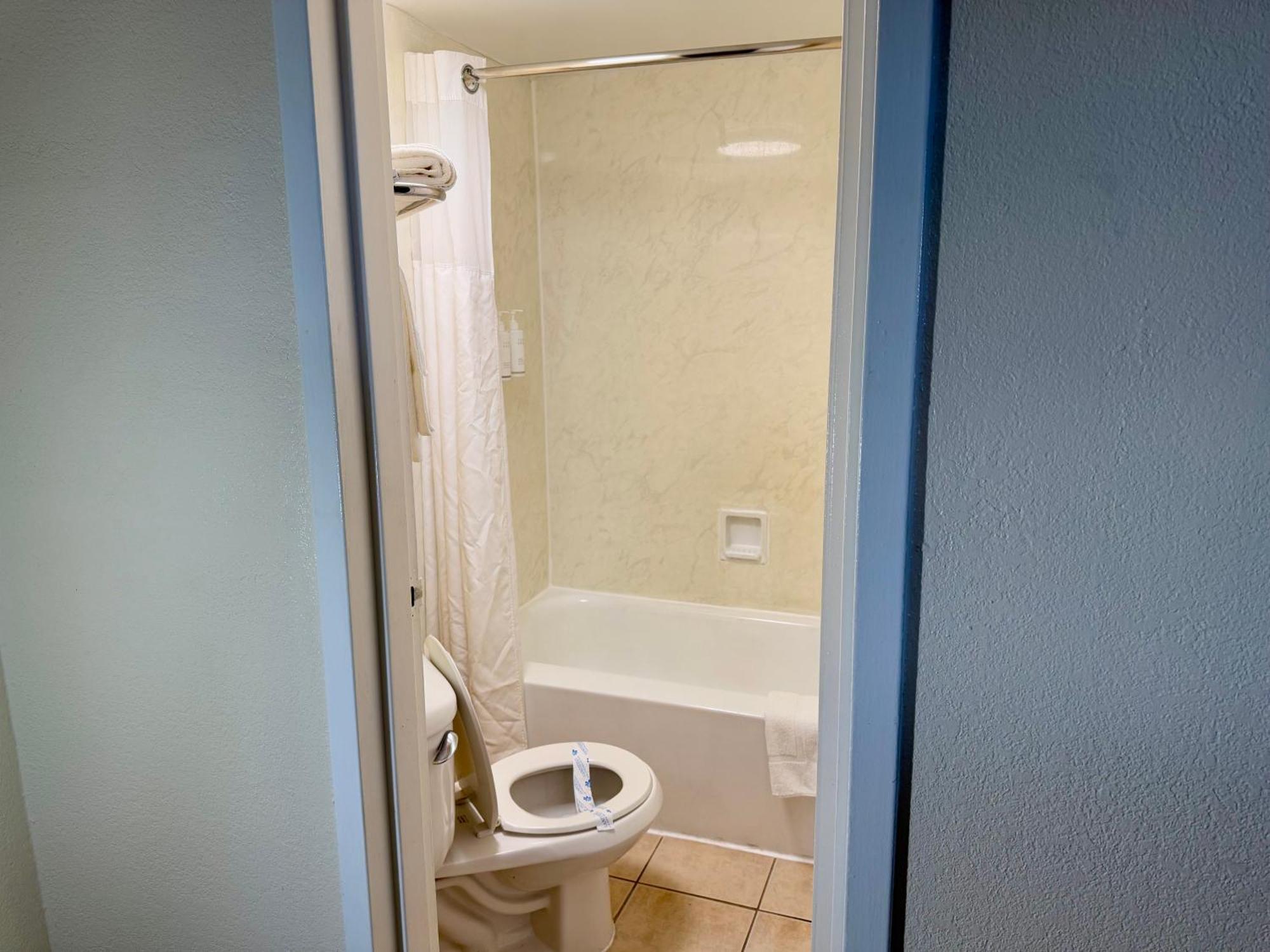 Travelodge By Wyndham Suites Virginia Beach Oceanfront Dış mekan fotoğraf